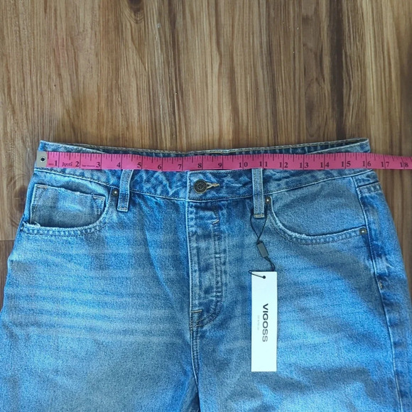NWT Vigoss Straight Leg Light Wash Jeans, US 31 - Picture 2 of 5